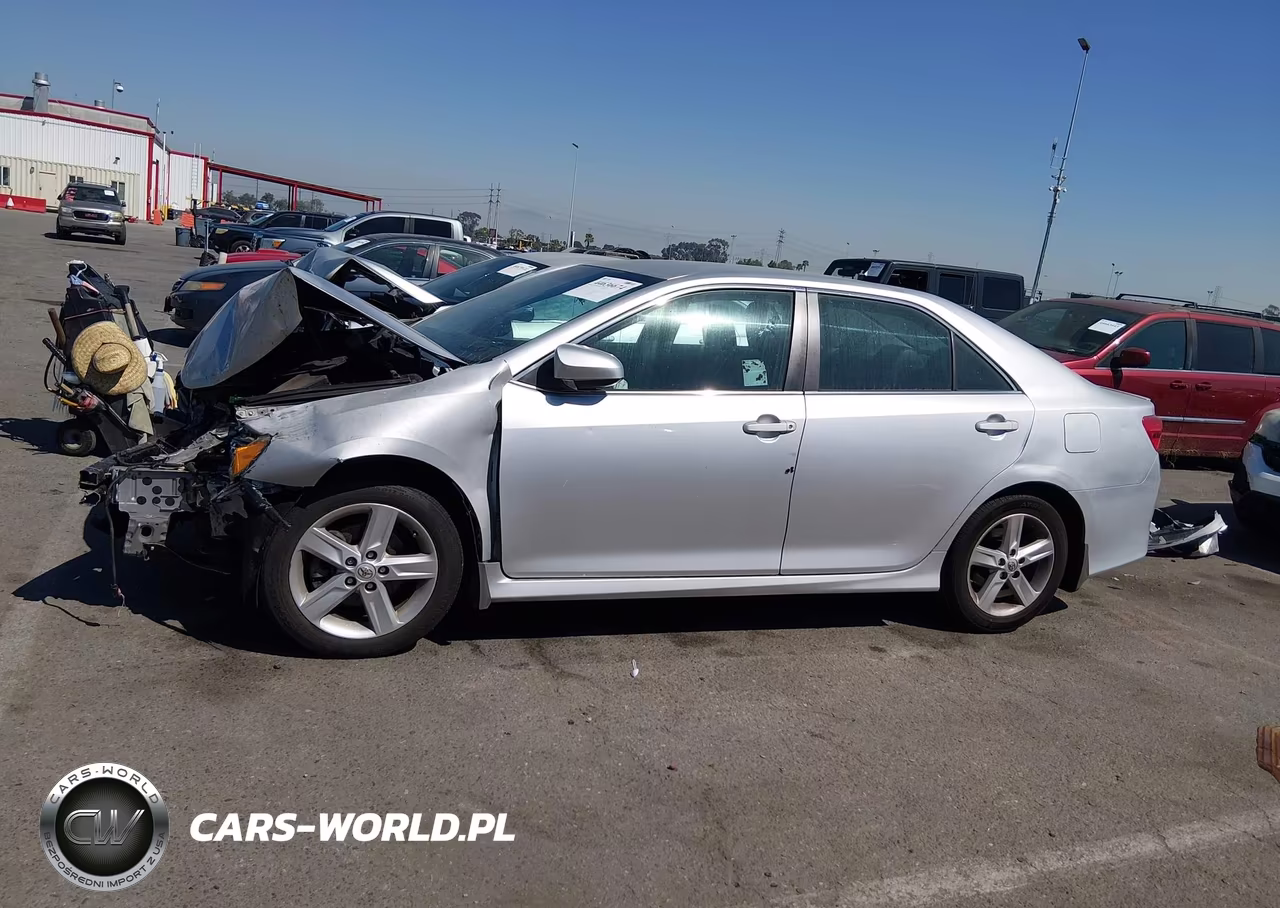 2014 Toyota Camry Se VIN:4T1BF1FK9EU346744 - 15