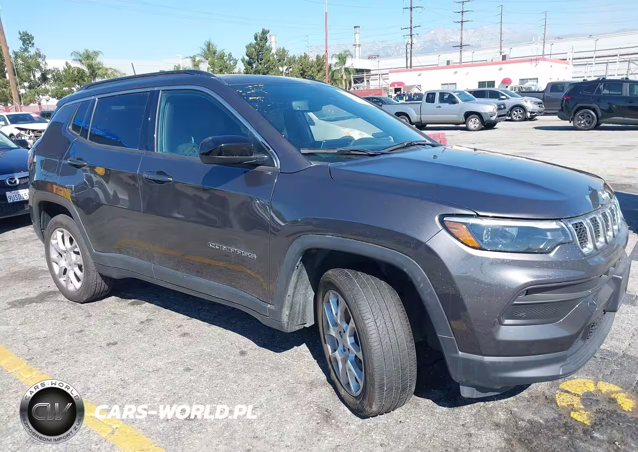2023 Jeep Compass Latitude Lux Fwd
