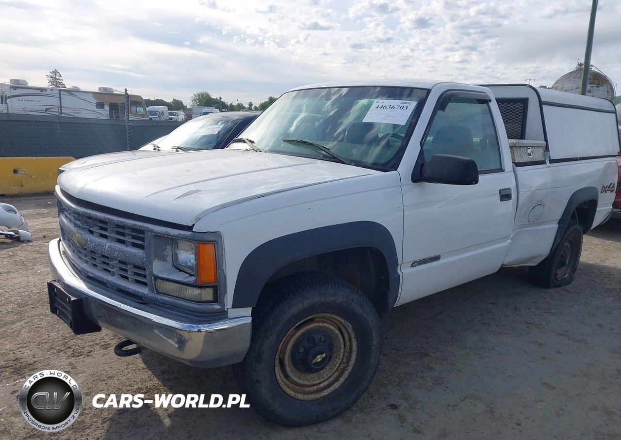 2000 Chevrolet K2500 VIN:1GCGK24R0YF486511 - 2