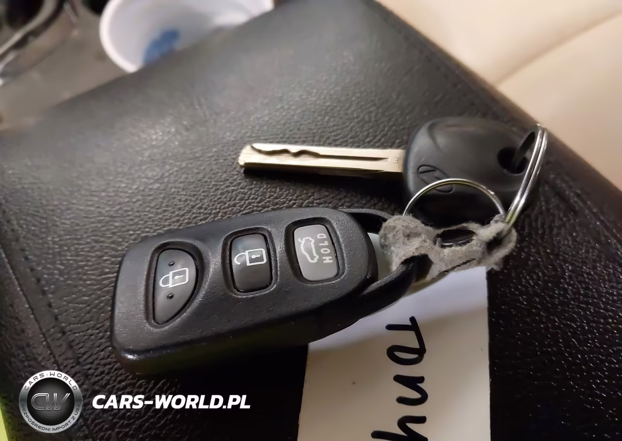 2012 Hyundai Sonata Gls VIN:5NPEB4AC7CH477967 - 11