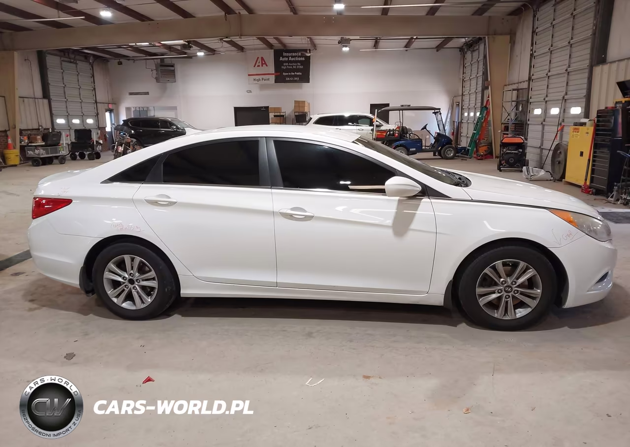 2012 Hyundai Sonata Gls VIN:5NPEB4AC7CH477967 - 13