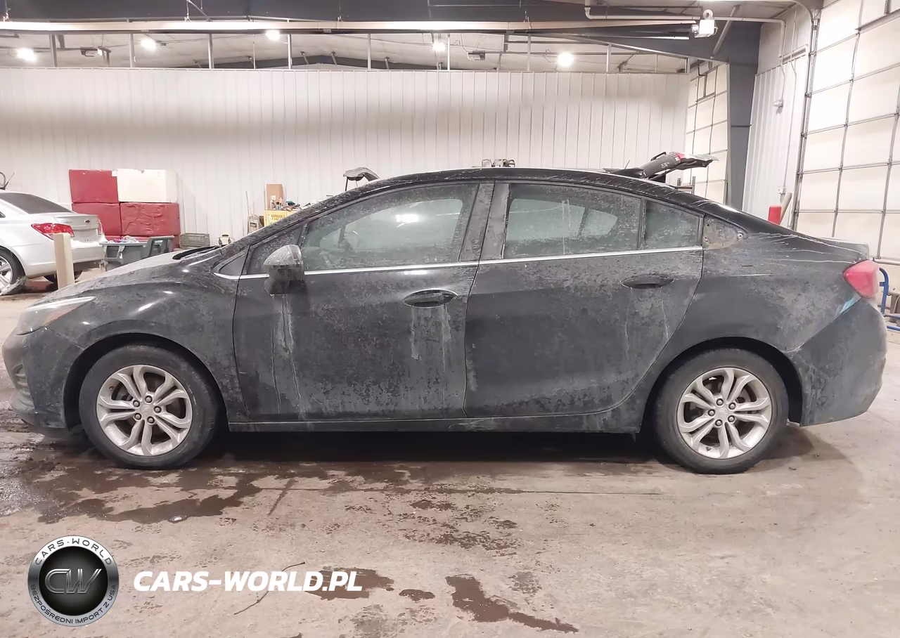 2019 Chevrolet Cruze Lt VIN:1G1BE5SM1K7145252 - 14