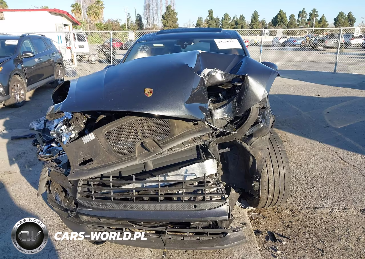 2020 Porsche Macan VIN:WP1AA2A59LLB14118 - 12