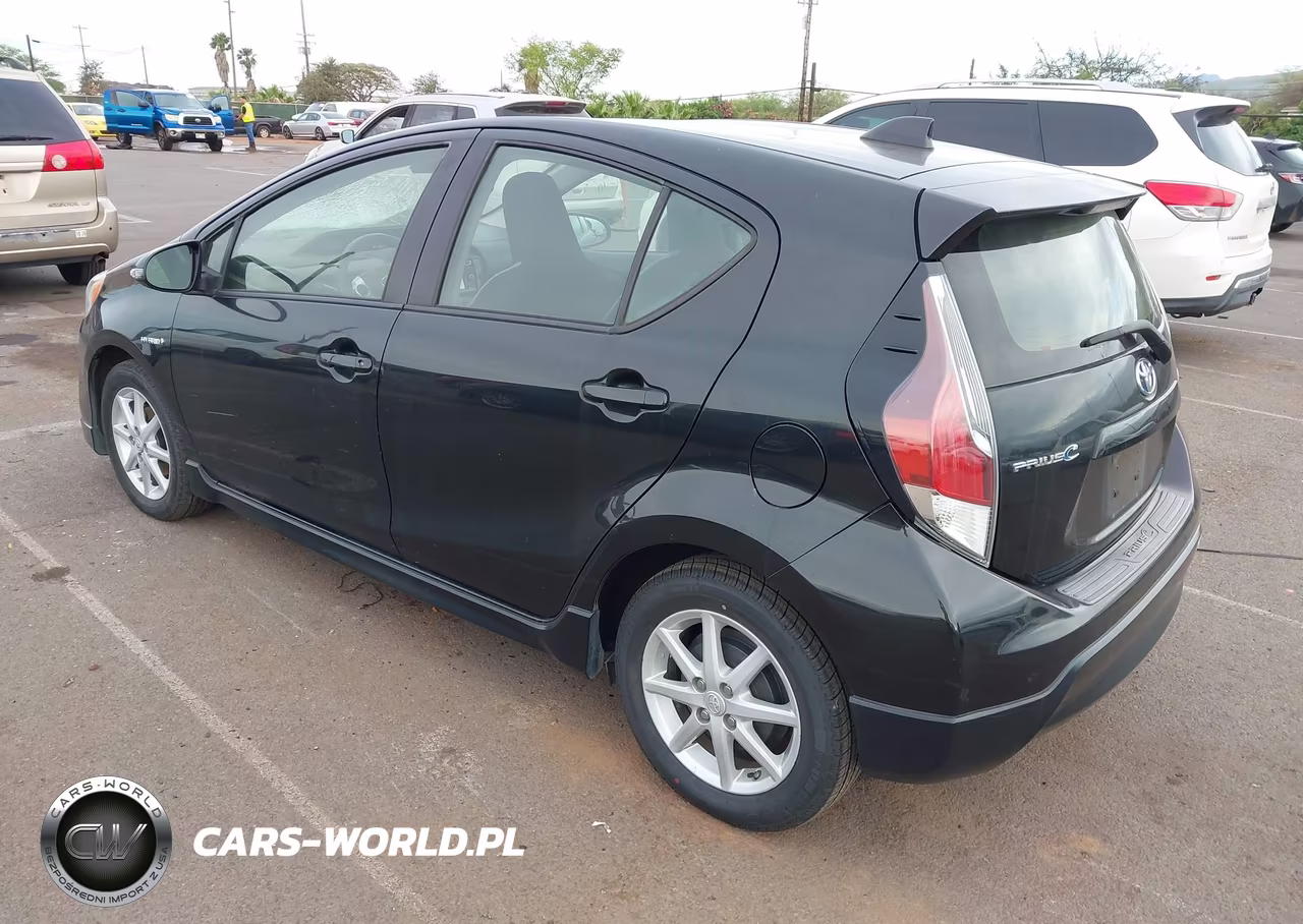 2017 Toyota Prius C One VIN:JTDKDTB33H1598435 - 3