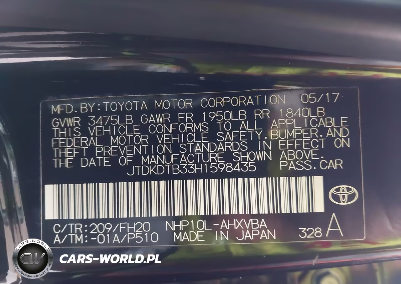 2017 Toyota Prius C One VIN:JTDKDTB33H1598435 - 9