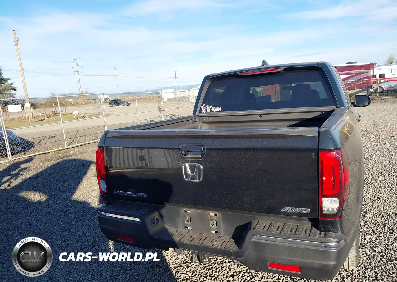2017 Honda Ridgeline Sport VIN:5FPYK3F10HB019022 - 16