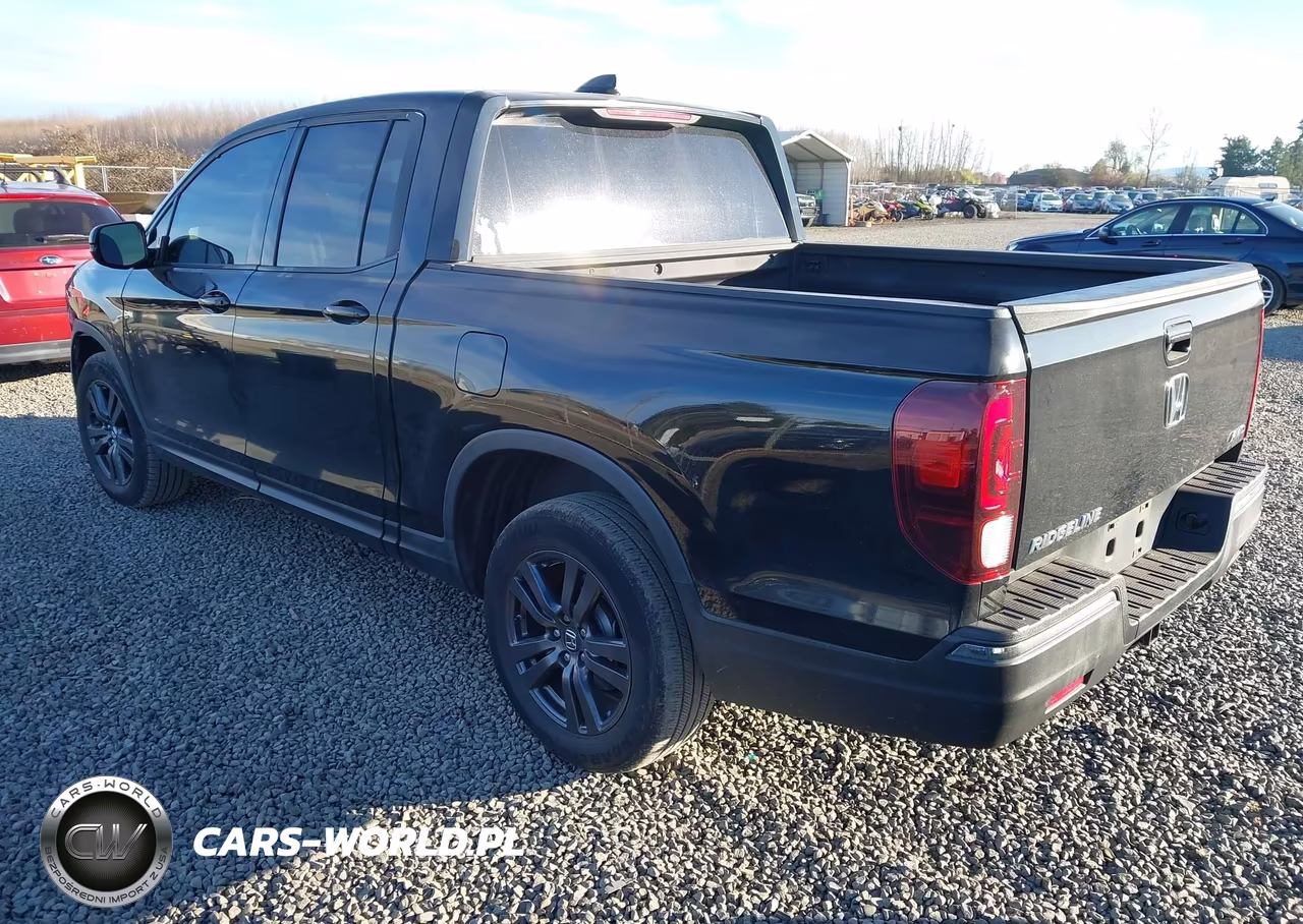 2017 Honda Ridgeline Sport VIN:5FPYK3F10HB019022 - 3