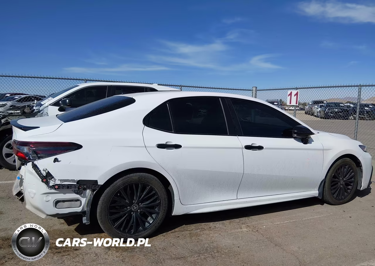 2021 Toyota Camry Se Nightshade Edition VIN:4T1G11AK0MU453353 - 13