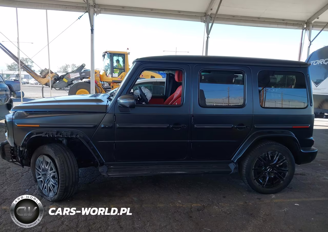 2026 Mercedes-Benz G 580 With Eq Technology VIN:W1NWM0AB7TX071182 - 14