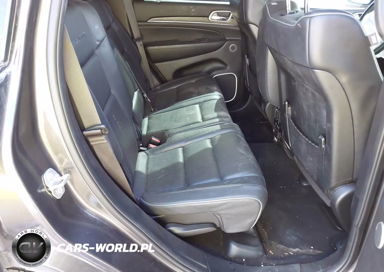 2019 Jeep Grand Cherokee Summit 4X4 VIN:1C4RJFJG8KC768071 - 8