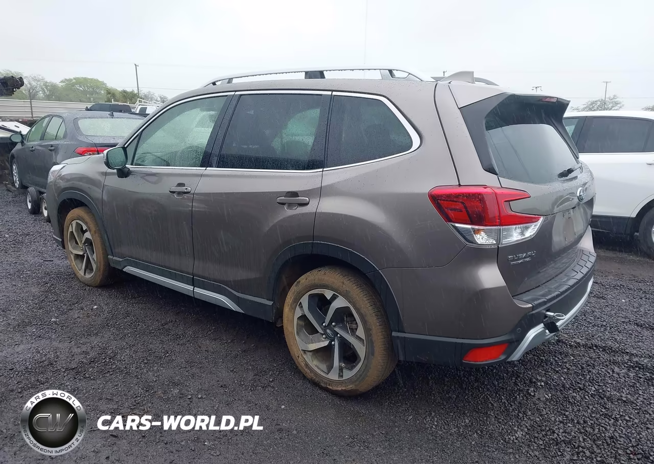 2022 Subaru Forester Touring VIN:JF2SKARC7NH506876 - 3