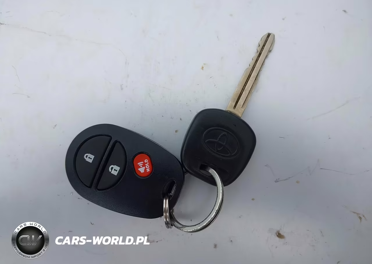 2012 Toyota Tacoma Base V6 VIN:3TMLU4EN4CM096696 - 11