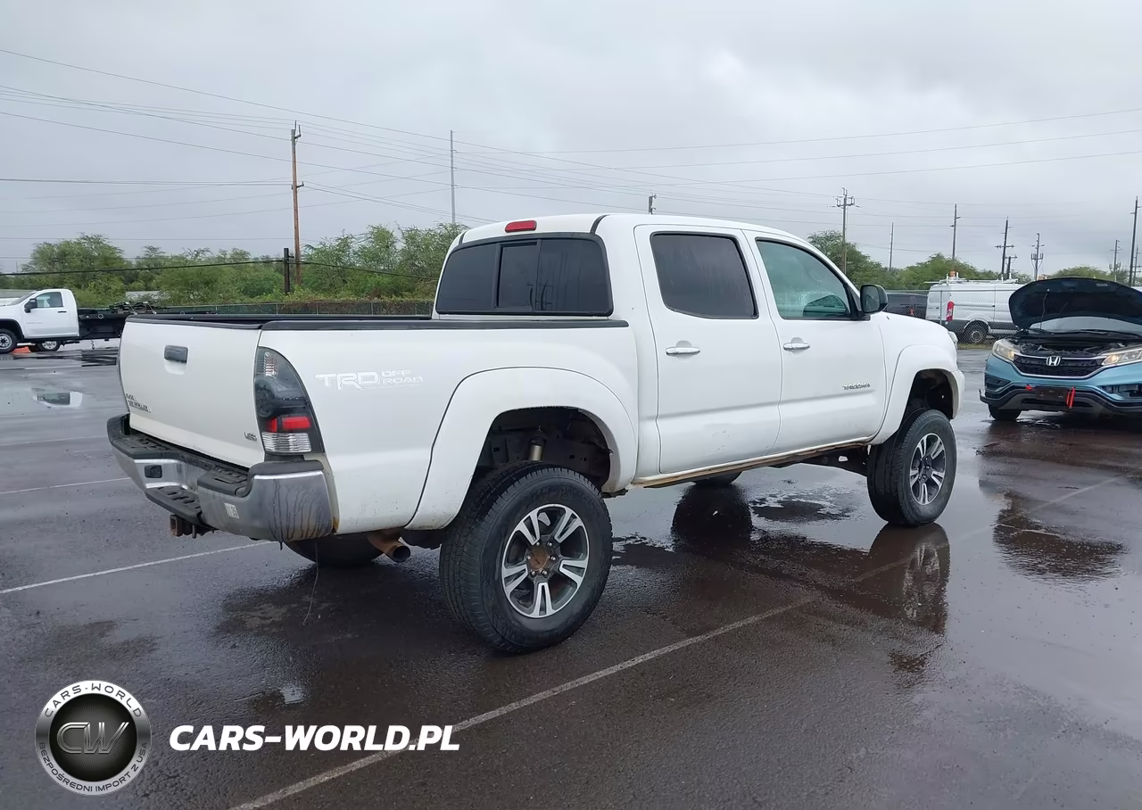 2012 Toyota Tacoma Base V6 VIN:3TMLU4EN4CM096696 - 4