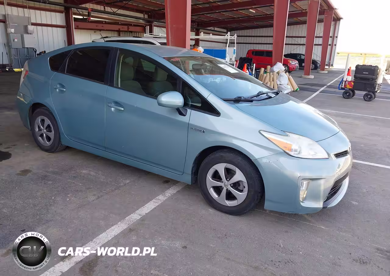 2013 Toyota Prius Three