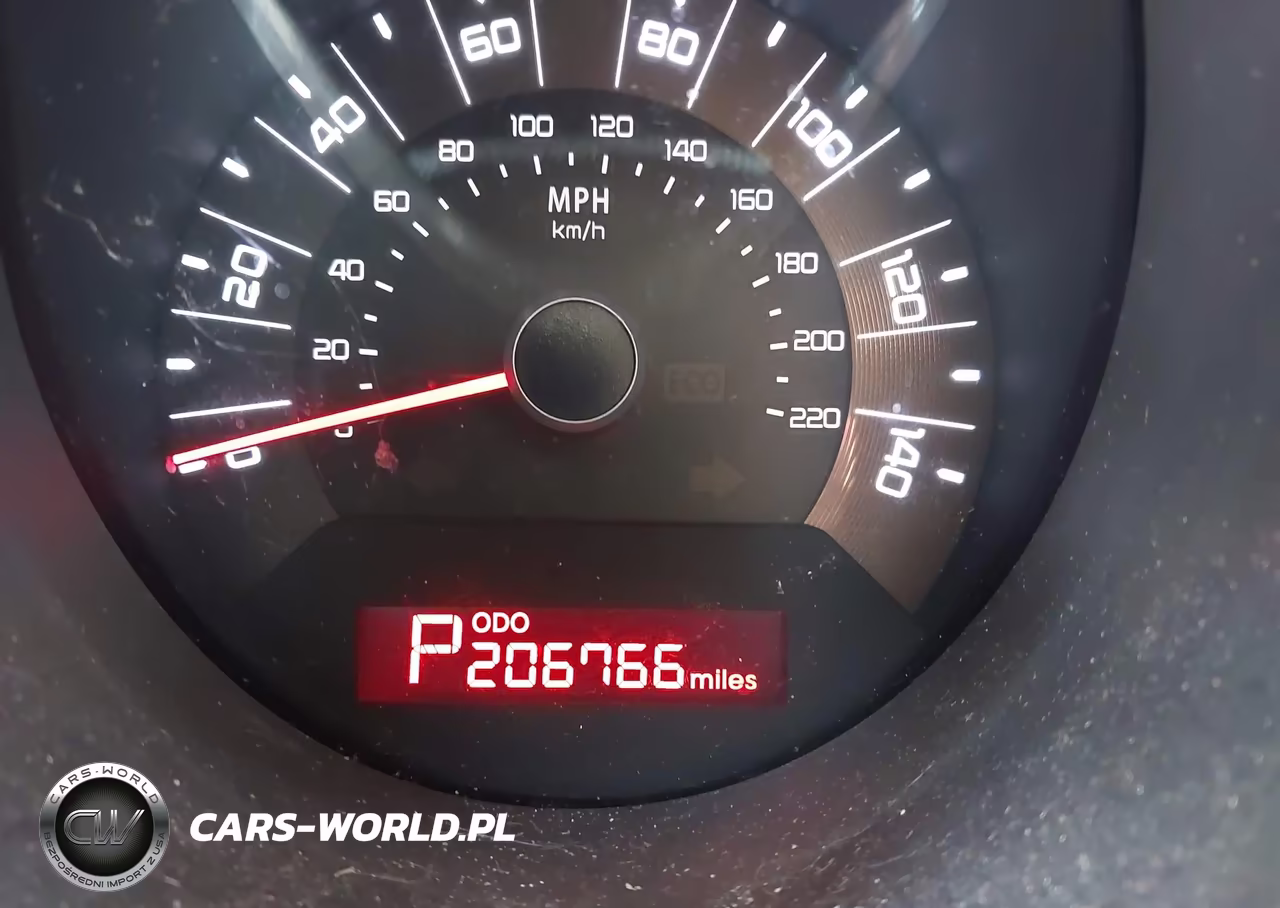 2011 Kia Soul + VIN:KNDJT2A25B7704776 - 15