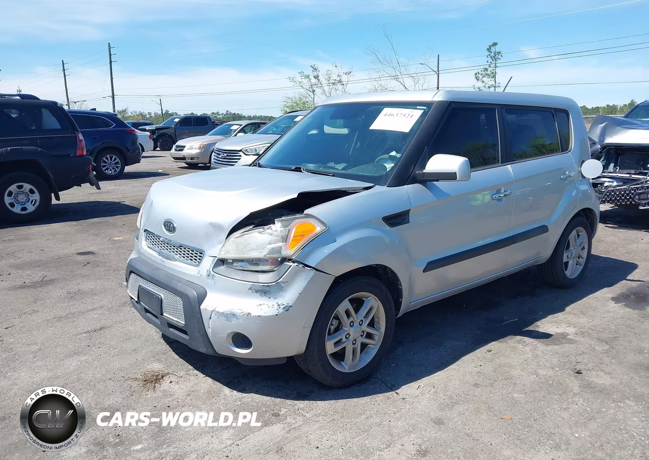 2011 Kia Soul + VIN:KNDJT2A25B7704776 - 2