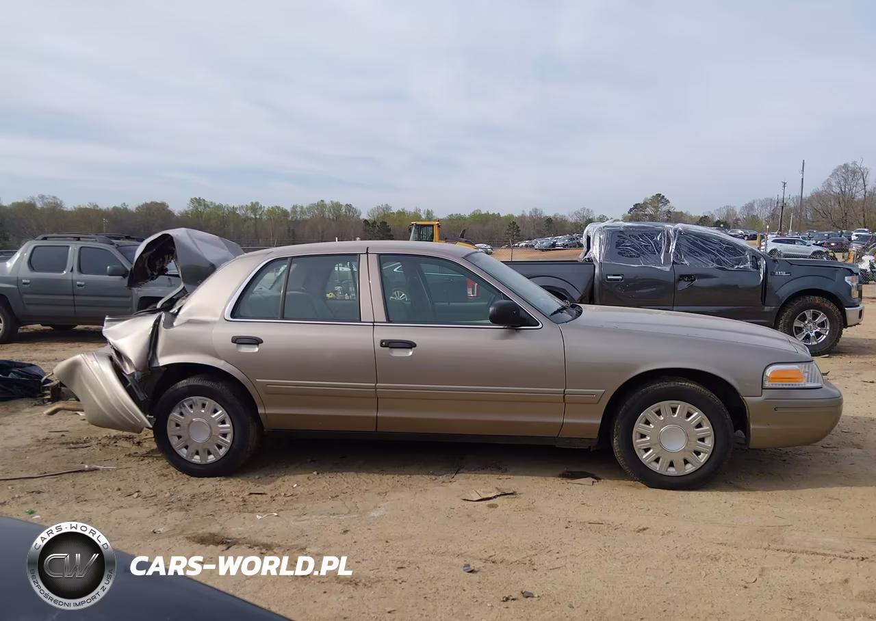 2004 Ford Crown Victoria Standard VIN:2FAFP73W74X150599 - 13