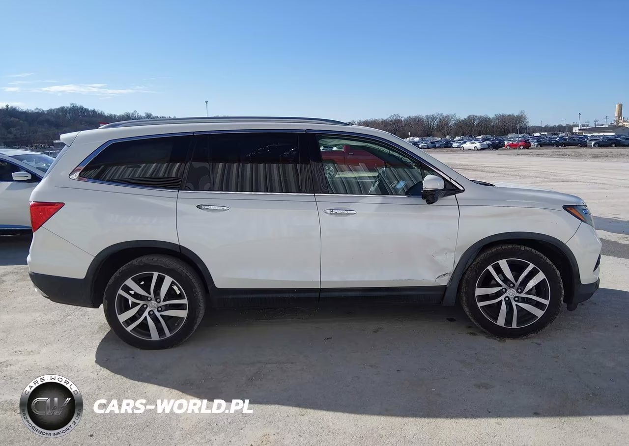 2017 Honda Pilot Touring VIN:5FNYF5H92HB017493 - 13