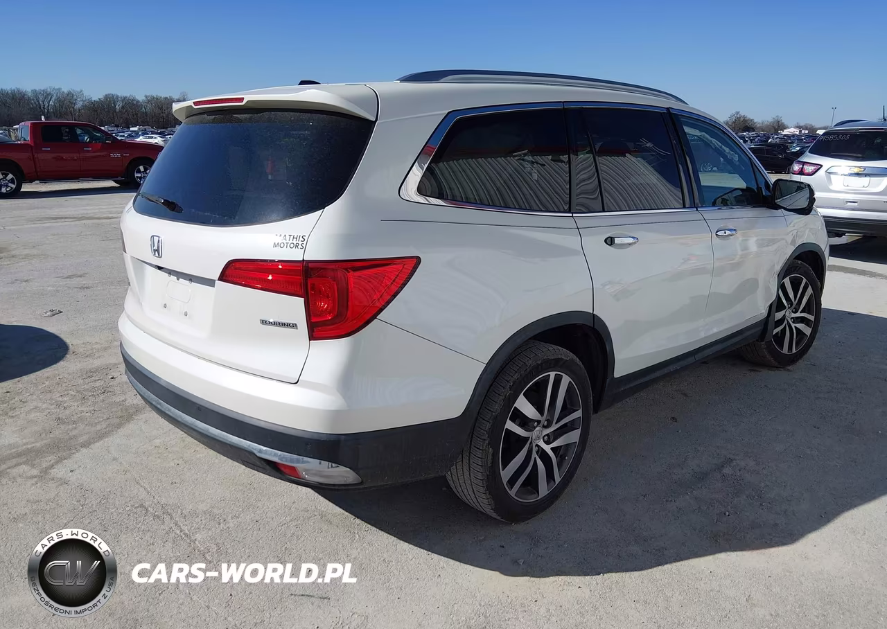 2017 Honda Pilot Touring VIN:5FNYF5H92HB017493 - 4