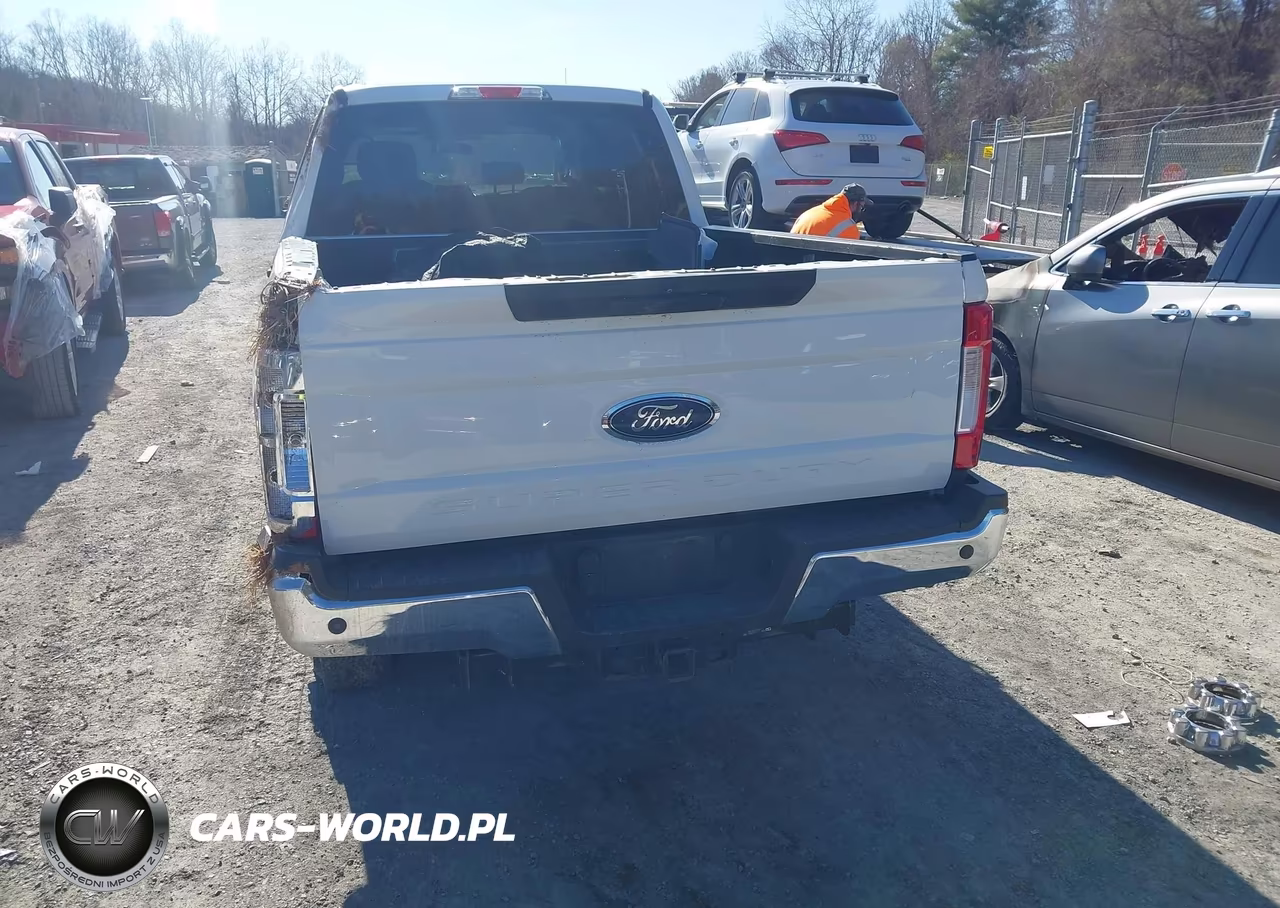 2017 Ford F350 Super Duty VIN:1FT8W3BT4HEF32232 - 8