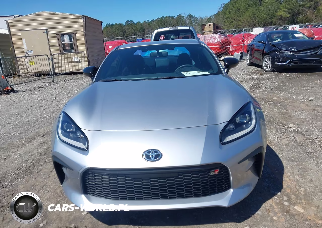 2025 Toyota Gr86 Premium VIN:JF1ZNBE13S8756664 - 12