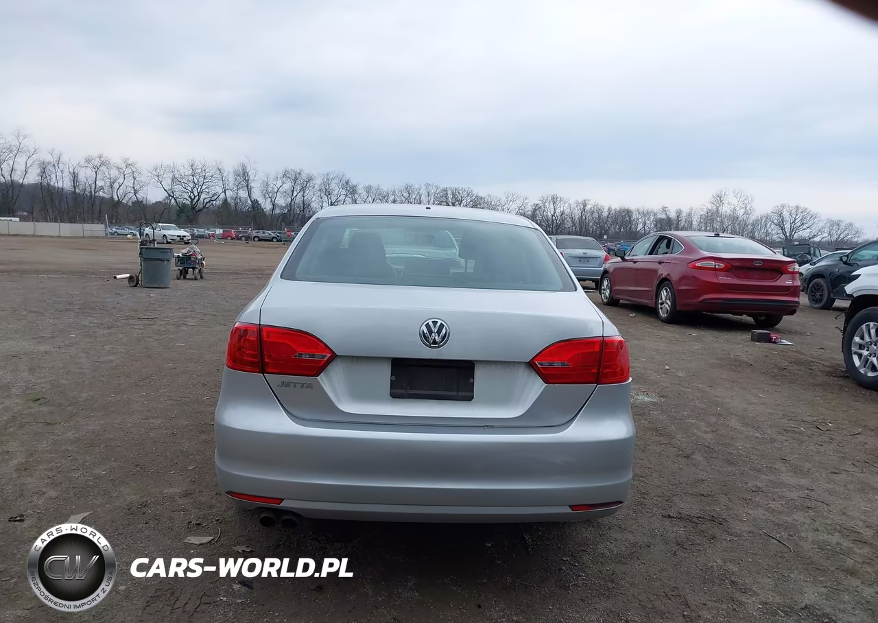 2011 Volkswagen Jetta 2.0L S VIN:3VW2K7AJ1BM118963 - 17