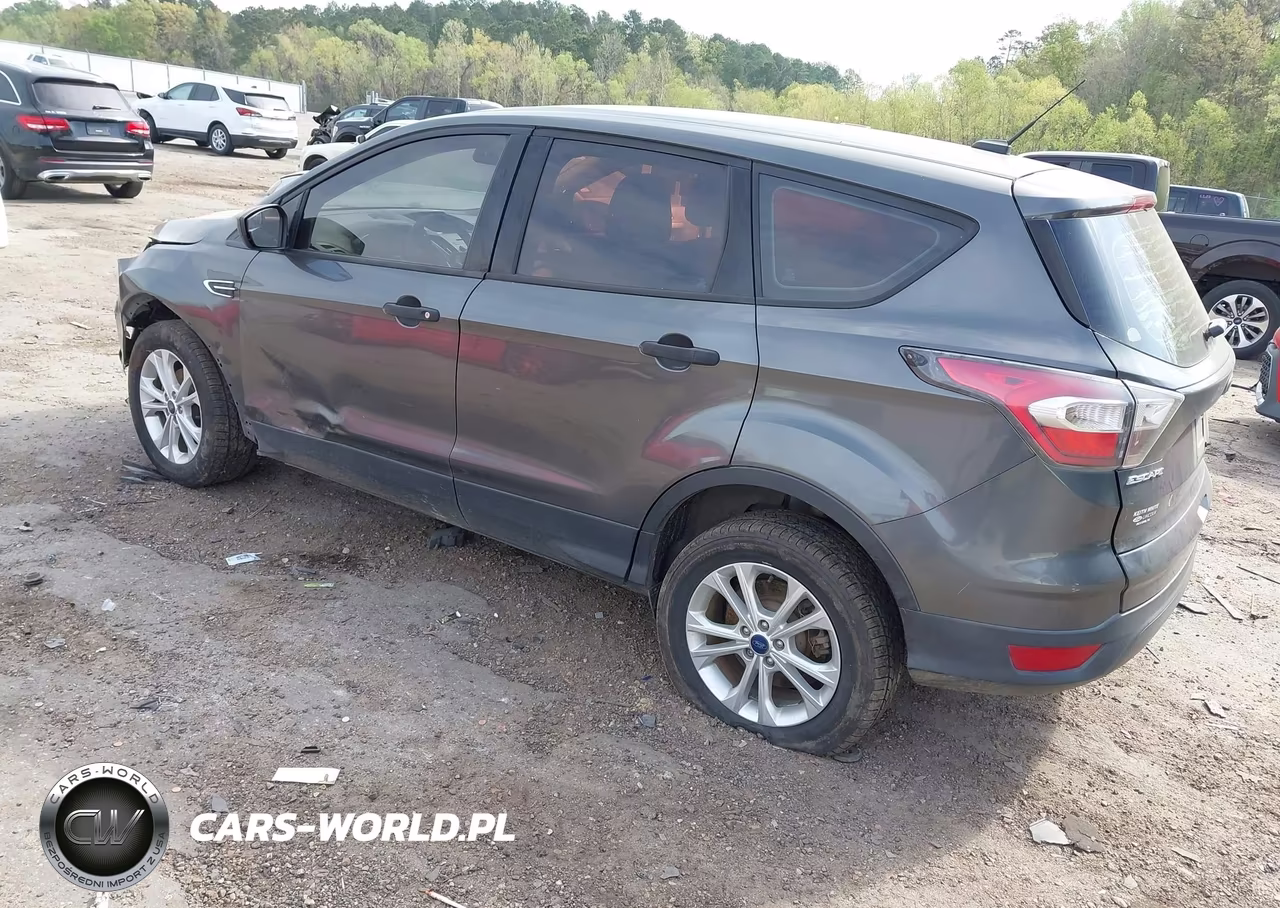2017 Ford Escape S VIN:1FMCU0F7XHUB02282 - 3