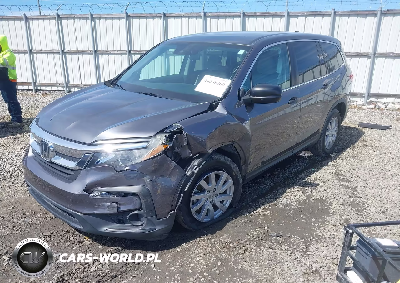 2019 Honda Pilot Lx VIN:5FNYF5H15KB032152 - 2