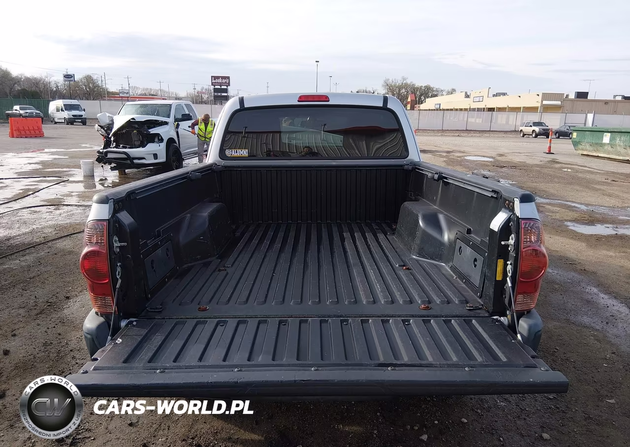 2013 Toyota Tacoma Prerunner VIN:5TFTX4GNXDX015815 - 17
