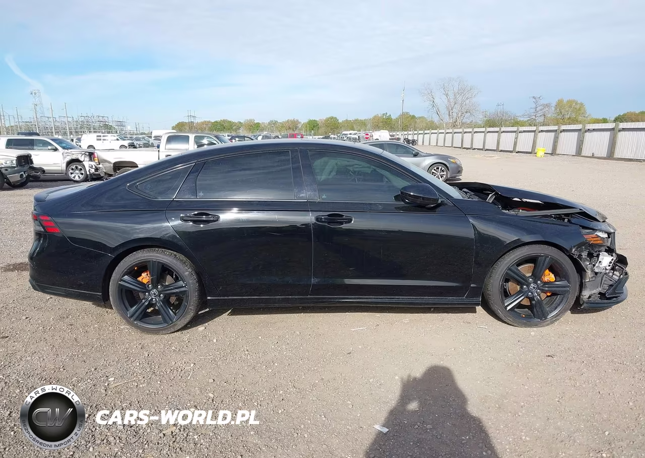 2023 Honda Accord Hybrid Sport-L VIN:1HGCY2F74PA021445 - 14