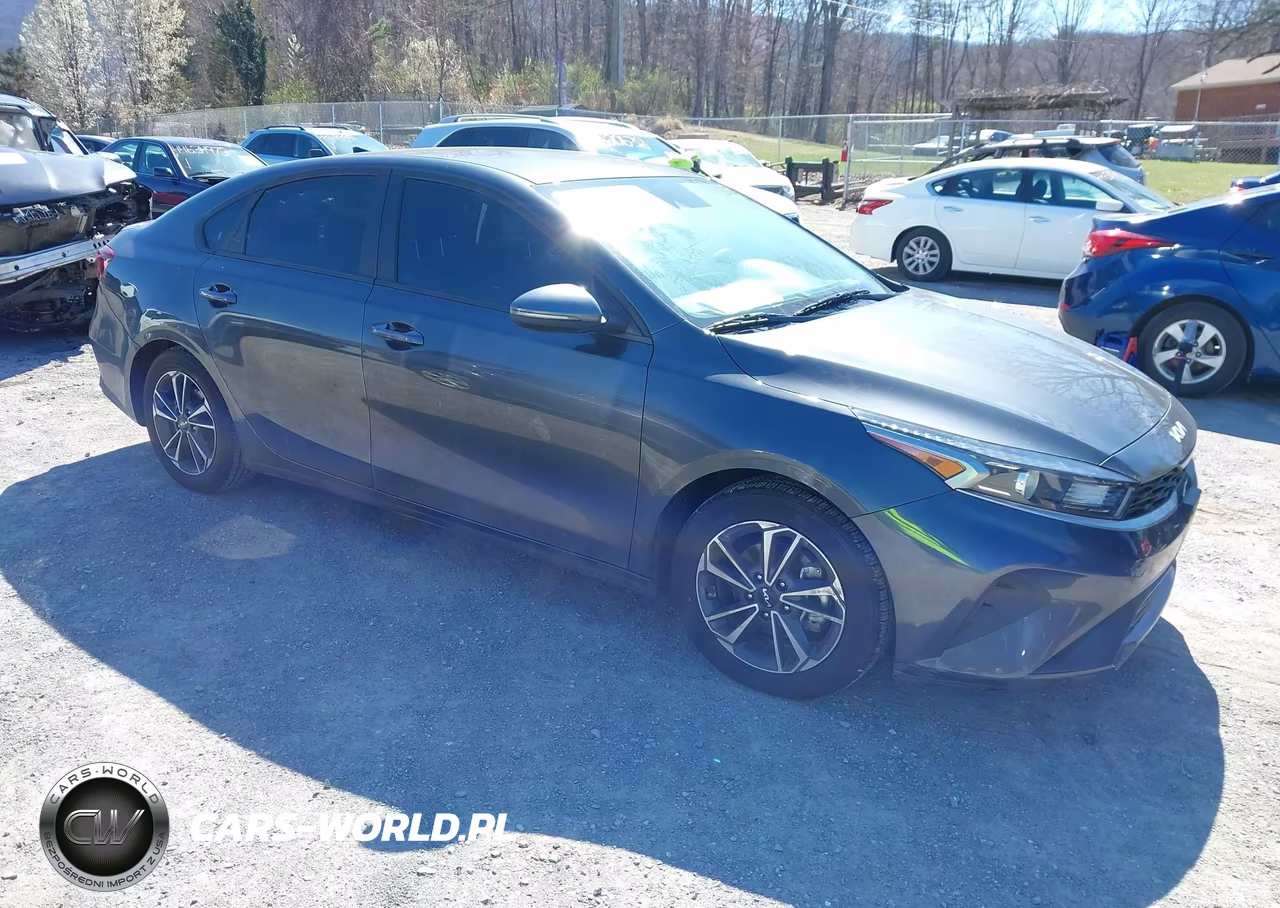 2024 Kia Forte Lxs