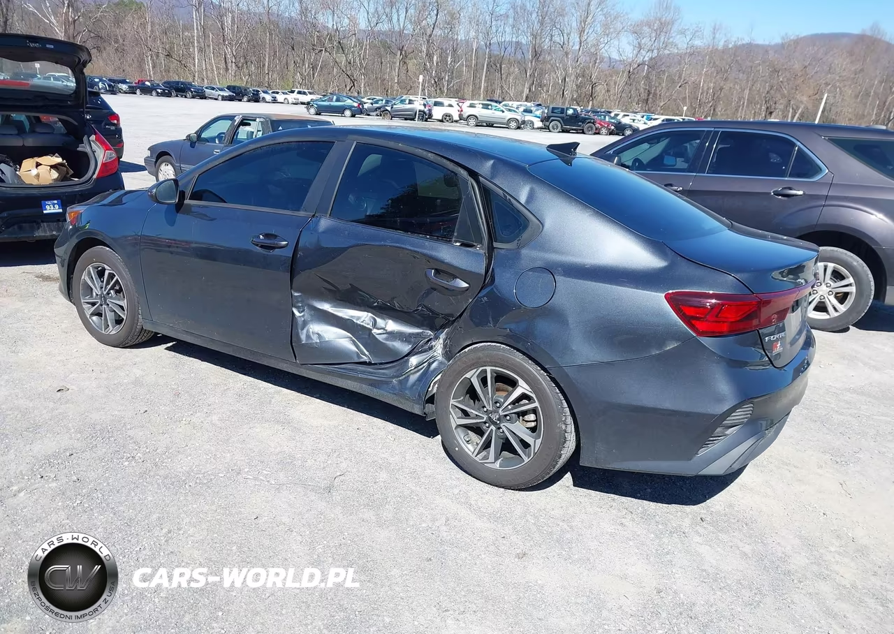 2024 Kia Forte Lxs VIN:3KPF24AD0RE744988 - 3
