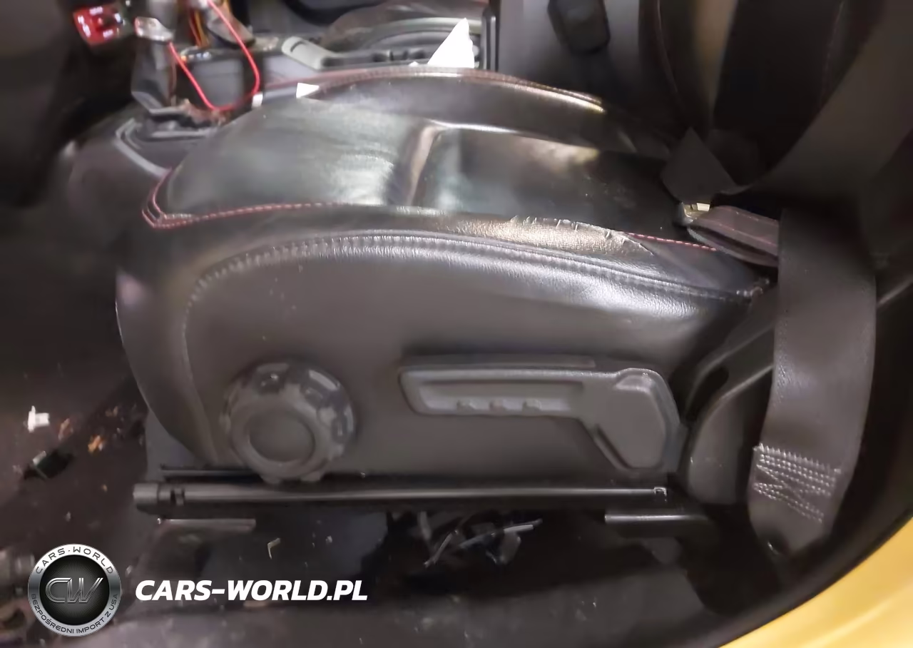 2019 Jeep Wrangler Unlimited Rubicon 4X4 VIN:1C4HJXFG2KW611192 - 9
