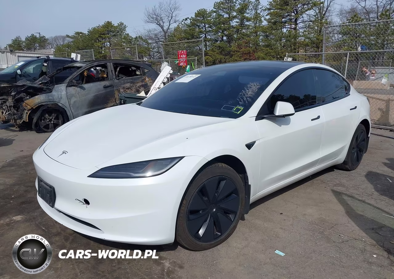 2024 Tesla Model 3 VIN:5YJ3E1EAXRF824429 - 2