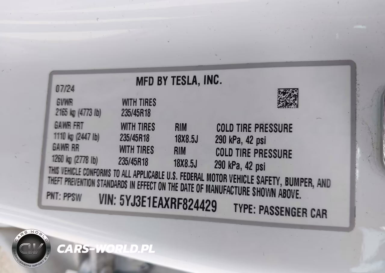 2024 Tesla Model 3 VIN:5YJ3E1EAXRF824429 - 9