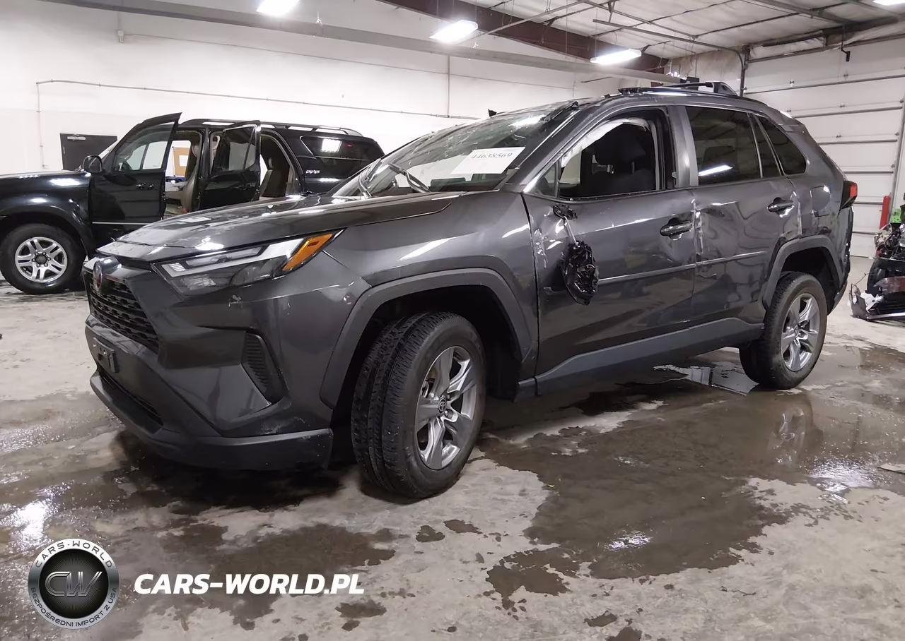 2023 Toyota Rav4 Xle VIN:2T3P1RFV7PC355239 - 2