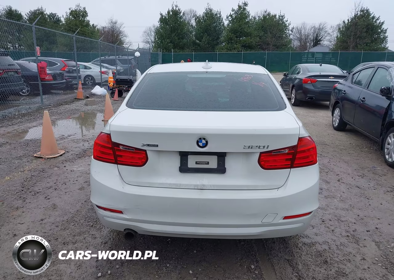 2015 BMW 320I xDrive VIN:WBA3C3C5XFP664963 - 16