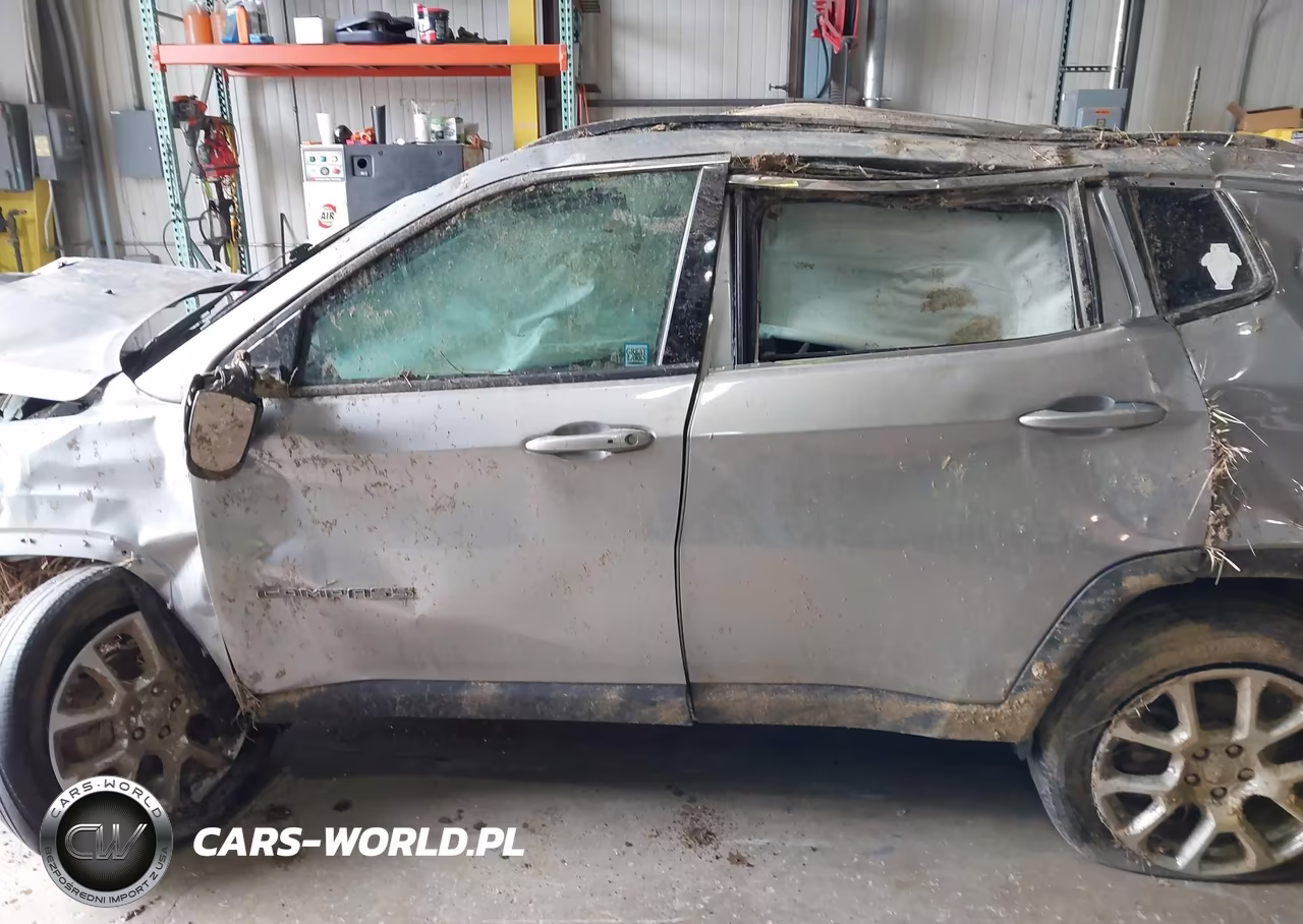 2022 Jeep Compass Latitude Lux 4X4 VIN:3C4NJDFB6NT101329 - 16