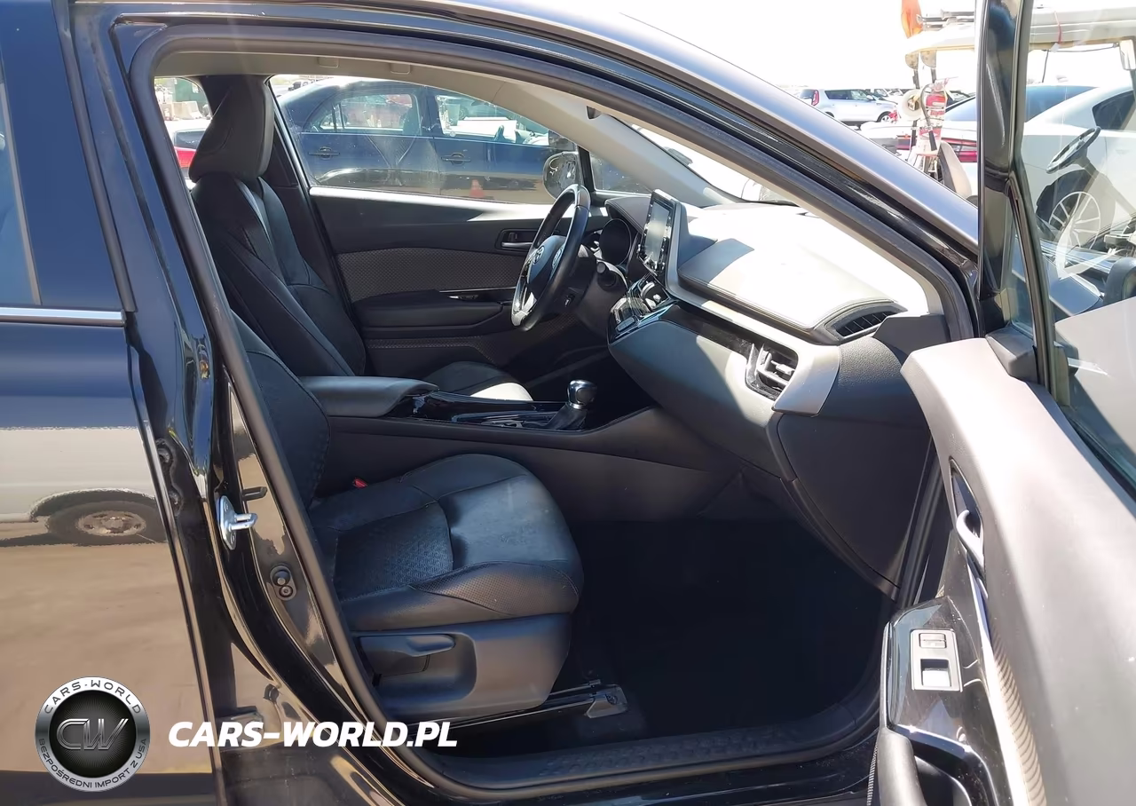 2020 Toyota C-Hr Limited VIN:NMTKHMBX3LR105439 - 5