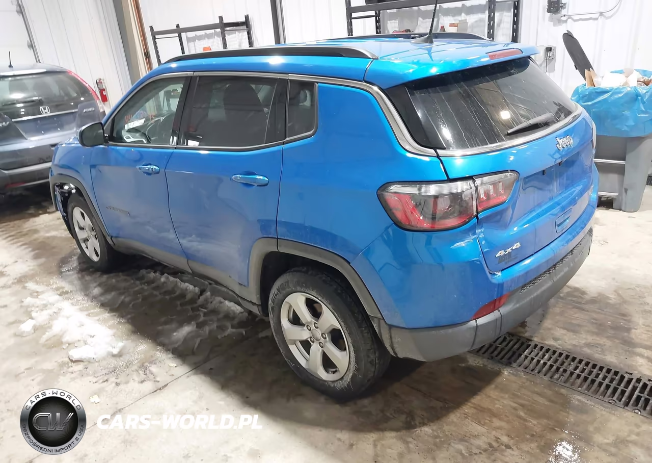 2020 Jeep Compass Latitude 4X4 VIN:3C4NJDBB0LT197641 - 3