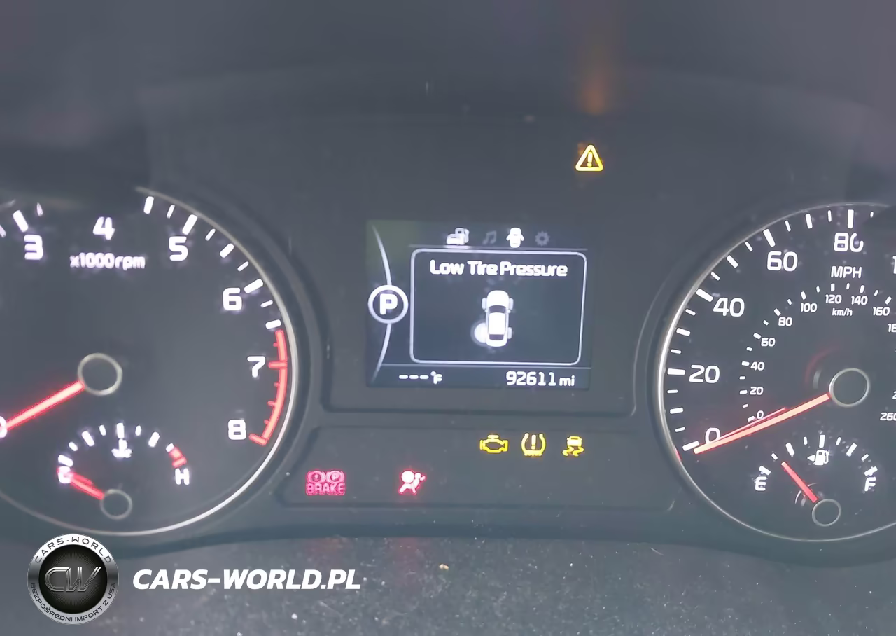 2018 Kia Optima S VIN:5XXGT4L31JG243464 - 15