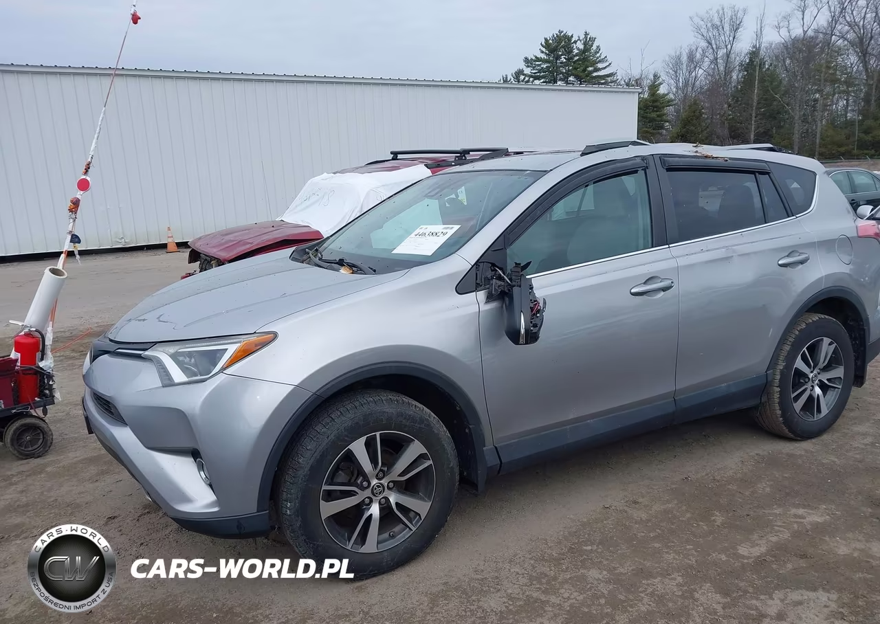 2017 Toyota Rav4 Xle VIN:2T3RFREV1HW659226 - 2