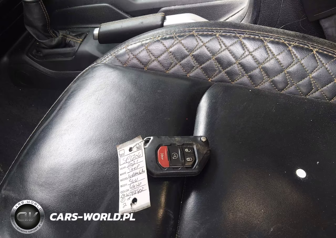 2021 Jeep Wrangler Unlimited High Altitude 4X4 VIN:1C4HJXEN4MW748802 - 11