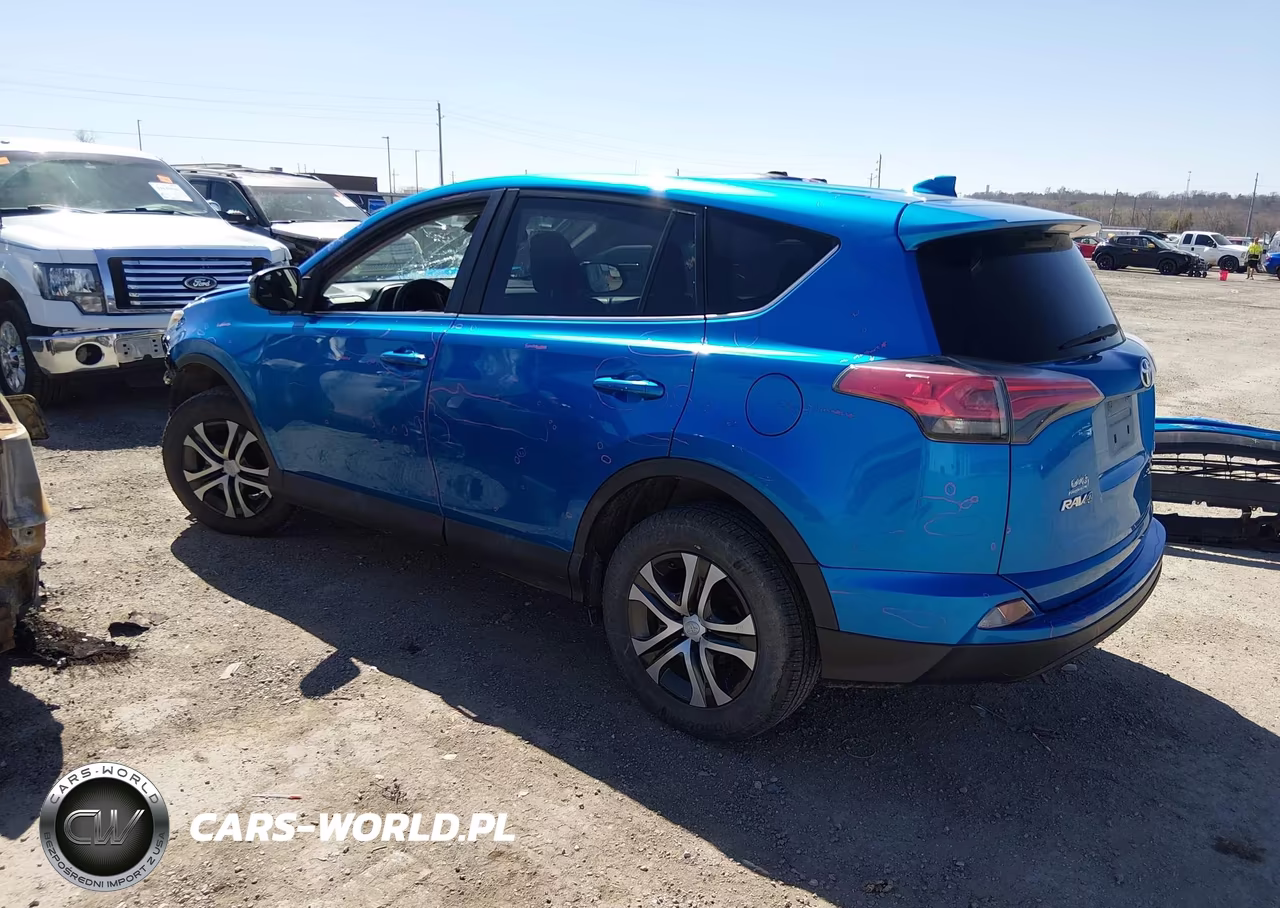 2018 Toyota Rav4 Le VIN:2T3ZFREV1JW470002 - 3