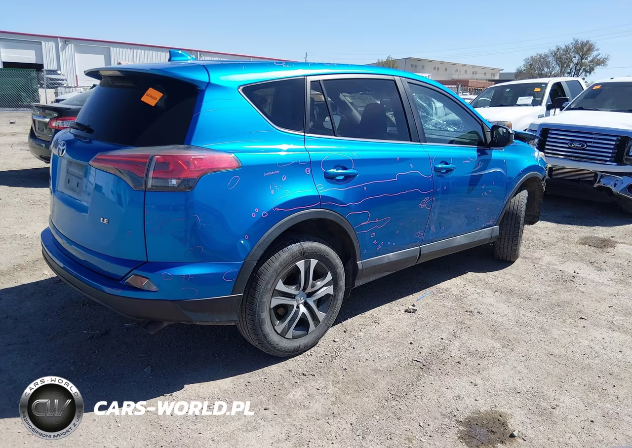 2018 Toyota Rav4 Le VIN:2T3ZFREV1JW470002 - 4