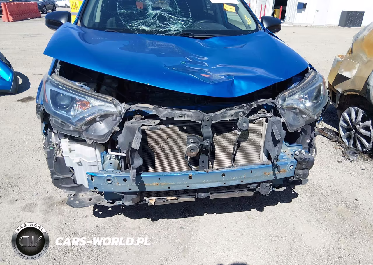 2018 Toyota Rav4 Le VIN:2T3ZFREV1JW470002 - 6