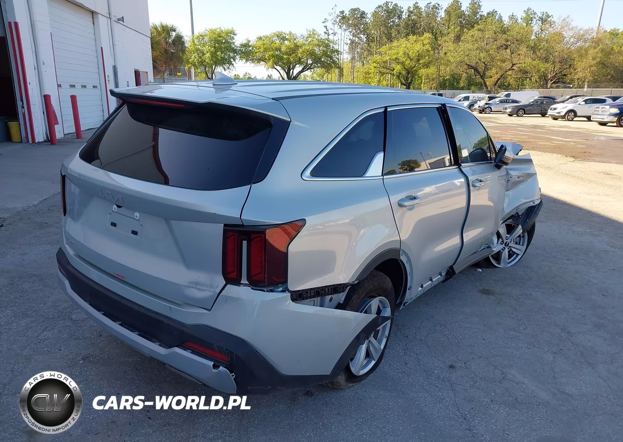 2026 Kia Sorento Lx VIN:5XYRG4JC5TG432861 - 4