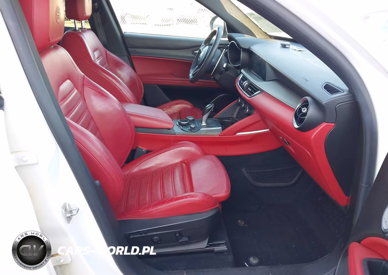 2018 Alfa Romeo Stelvio Ti Sport Awd VIN:ZASFAKNNXJ7B81566 - 5