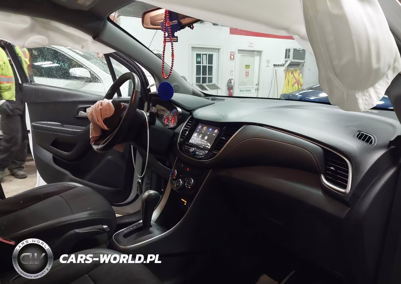 2022 Chevrolet Trax Awd Lt VIN:KL7CJPSM5NB562309 - 5