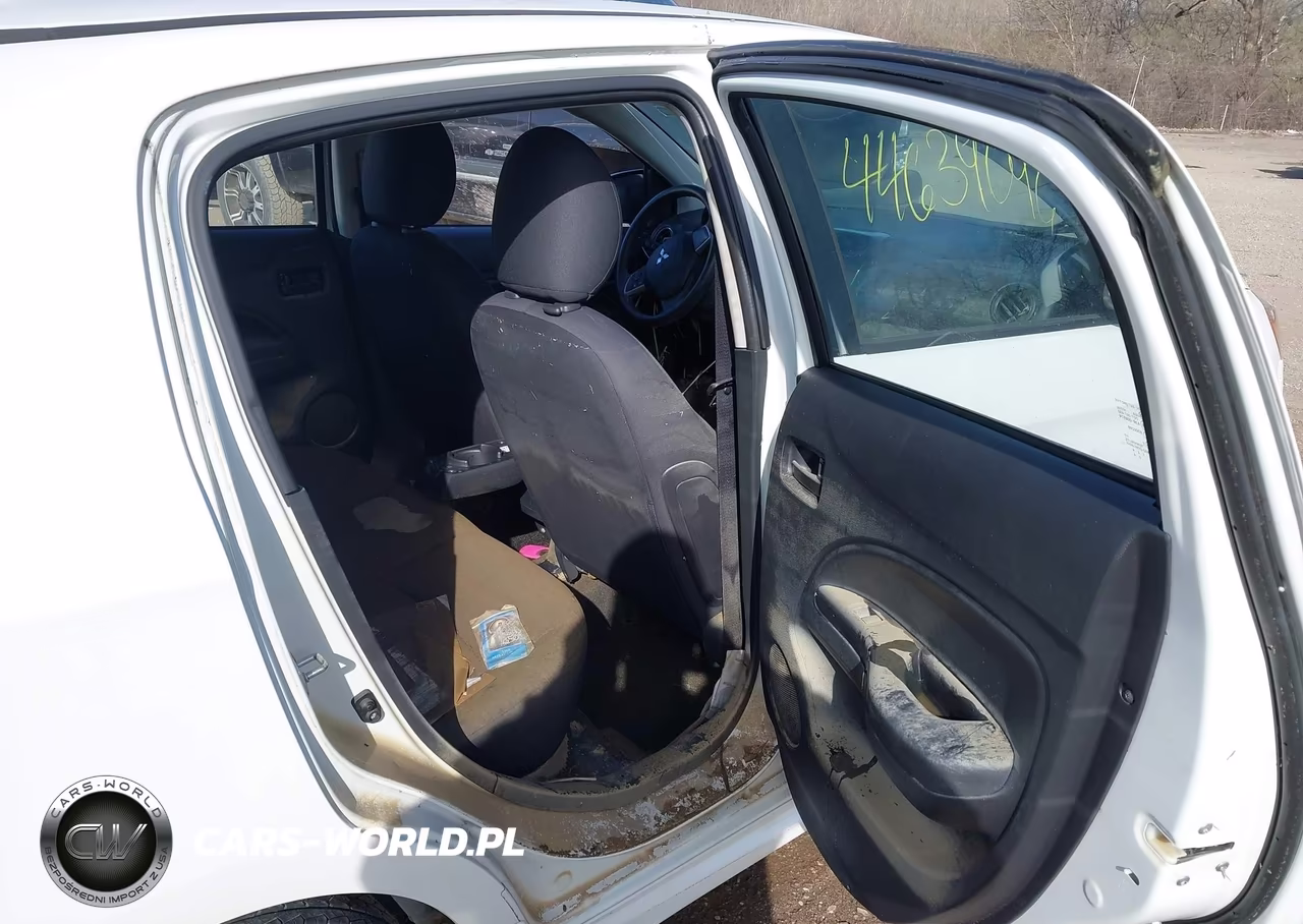 2018 Mitsubishi Mirage Es VIN:ML32A3HJ0JH000588 - 8
